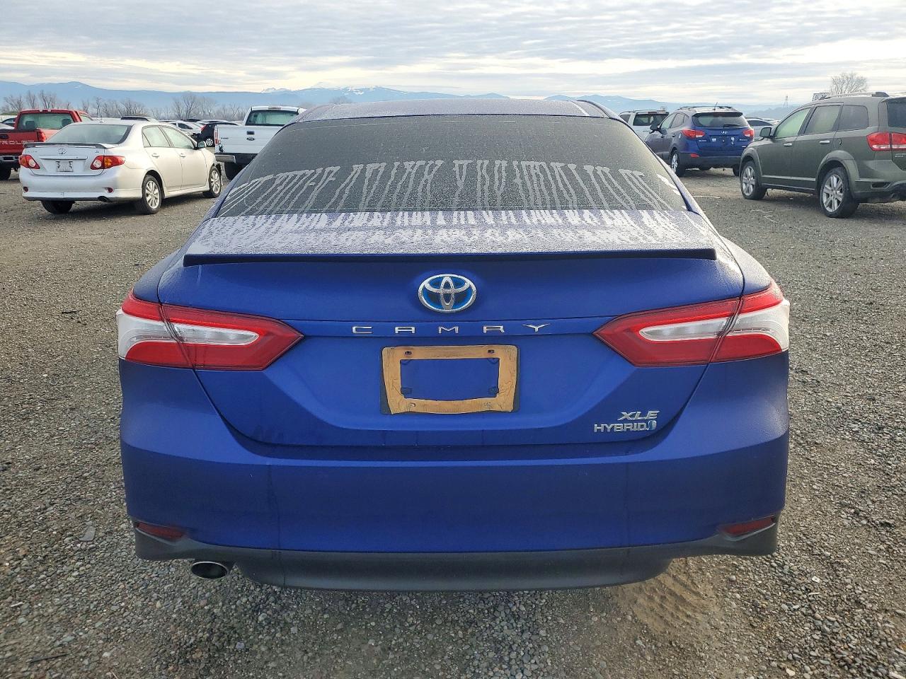 2018 TOYOTA CAMRY HYBRID photo 6