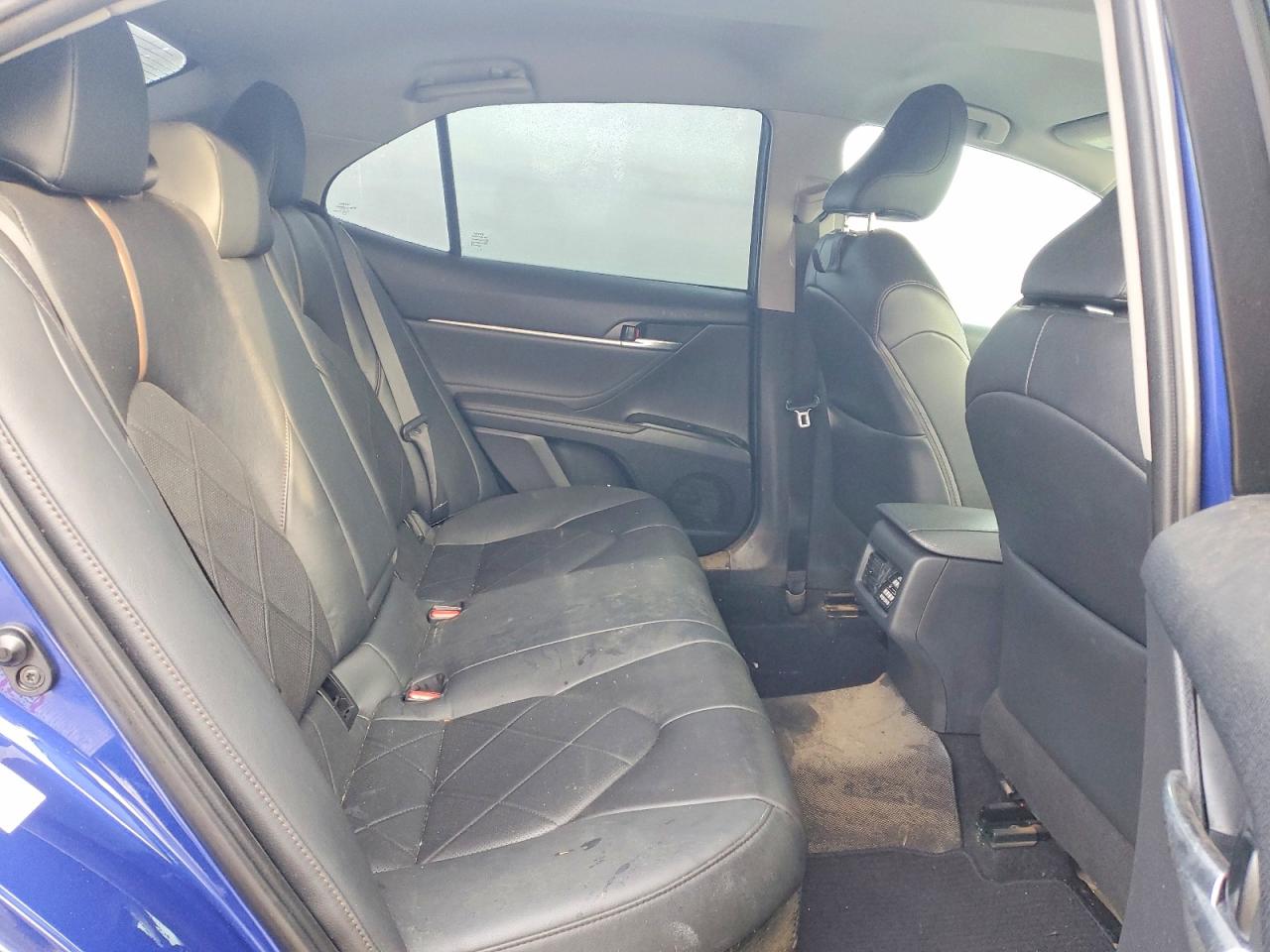 2018 TOYOTA CAMRY HYBRID photo 10