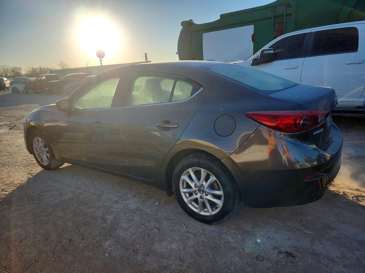 2017 MAZDA 3 SPORT photo 4