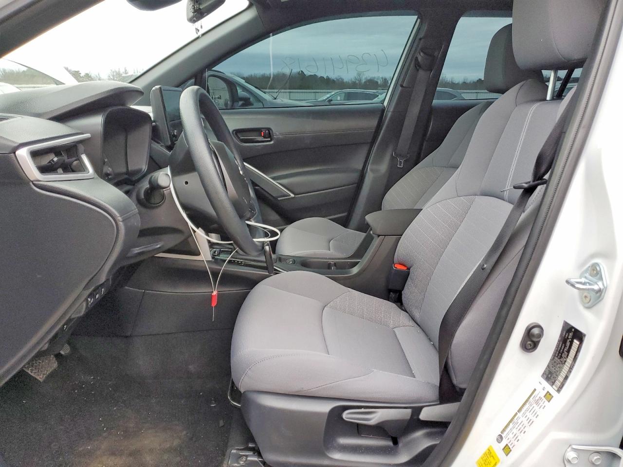 2025 TOYOTA COROLLA CROSS SE photo 7