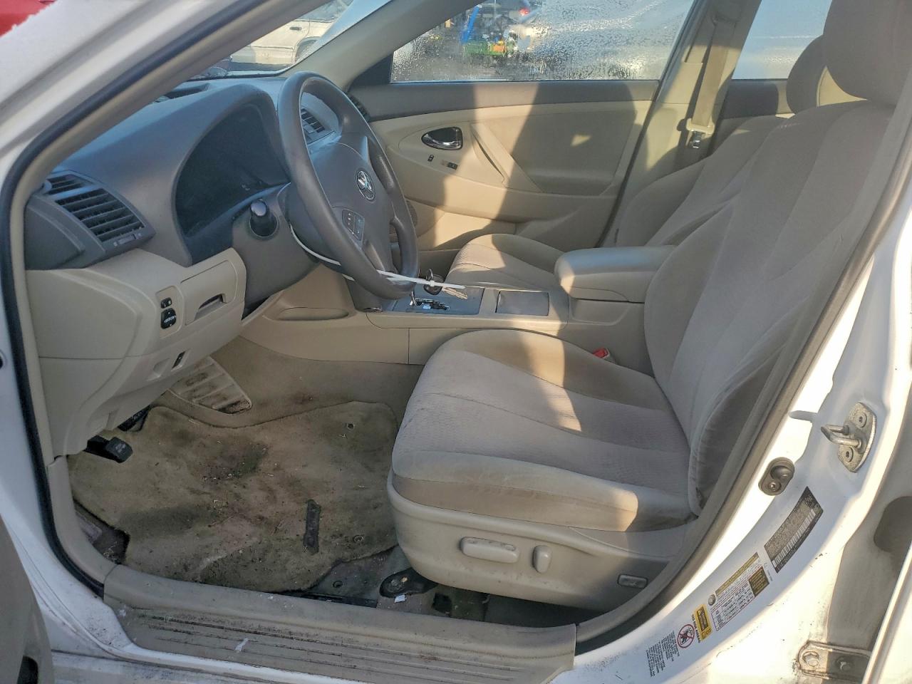 2010 TOYOTA CAMRY BASE photo 7