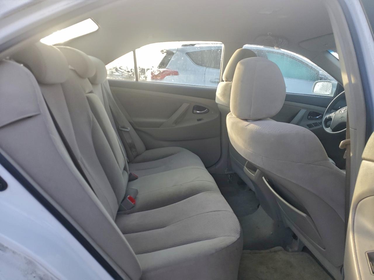 2010 TOYOTA CAMRY BASE photo 10