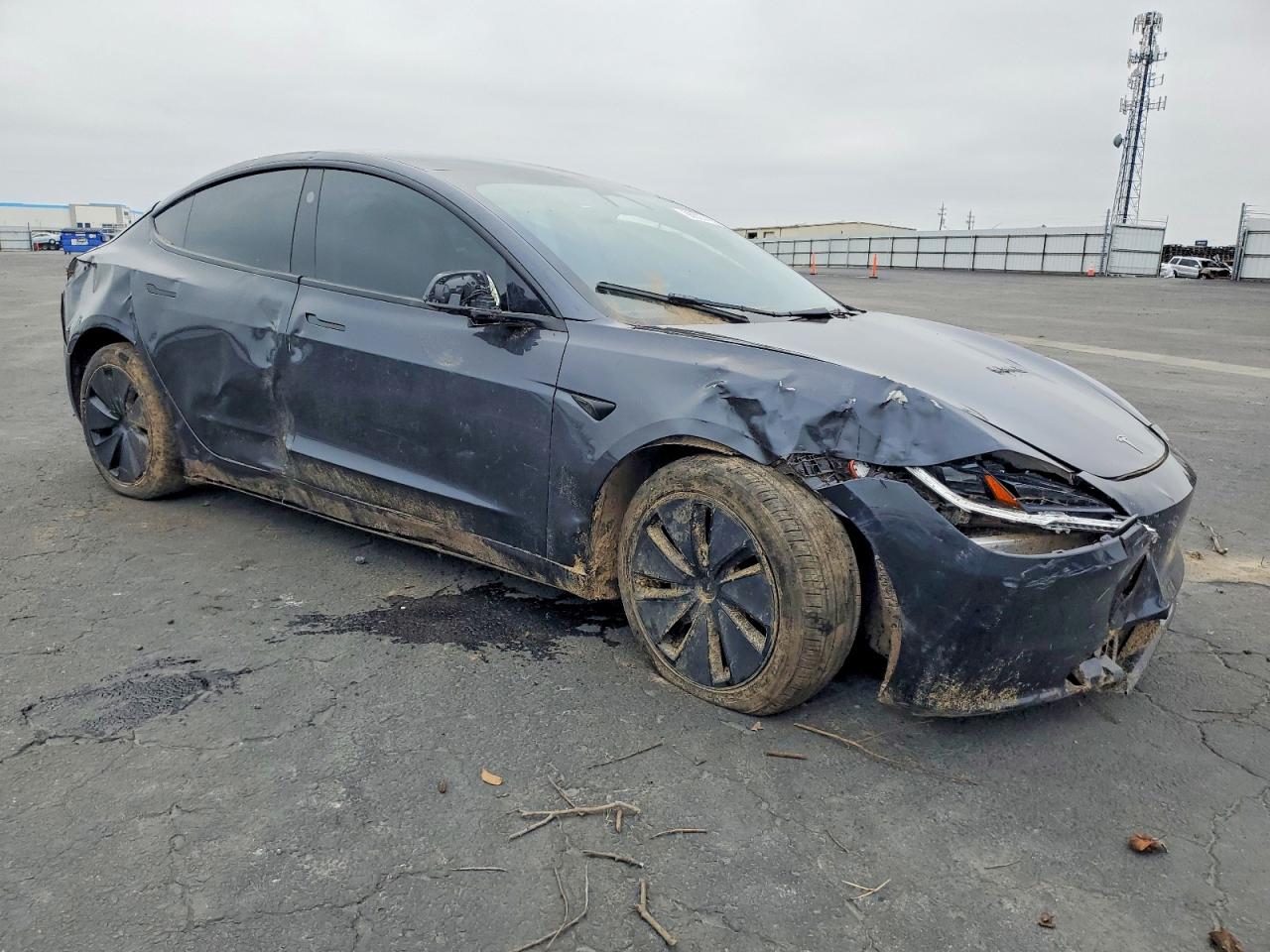 2024 TESLA MODEL 3 photo 4