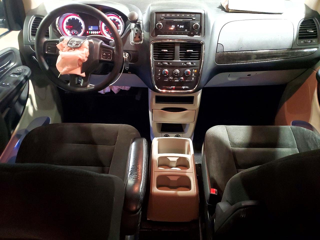 2015 DODGE GRAND CARAVAN SE photo 8