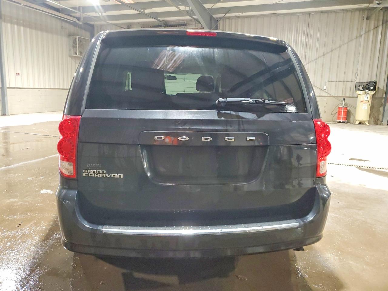 2015 DODGE GRAND CARAVAN SE photo 6