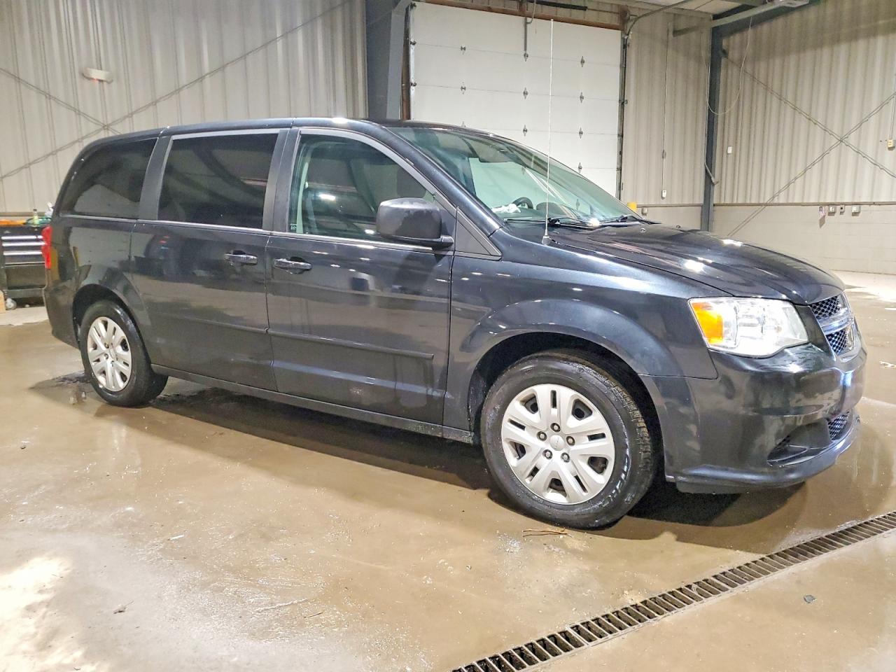 2015 DODGE GRAND CARAVAN SE photo 4