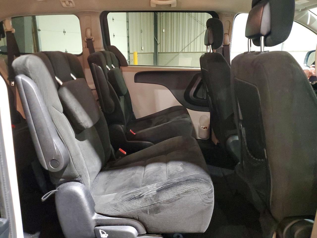 2015 DODGE GRAND CARAVAN SE photo 11