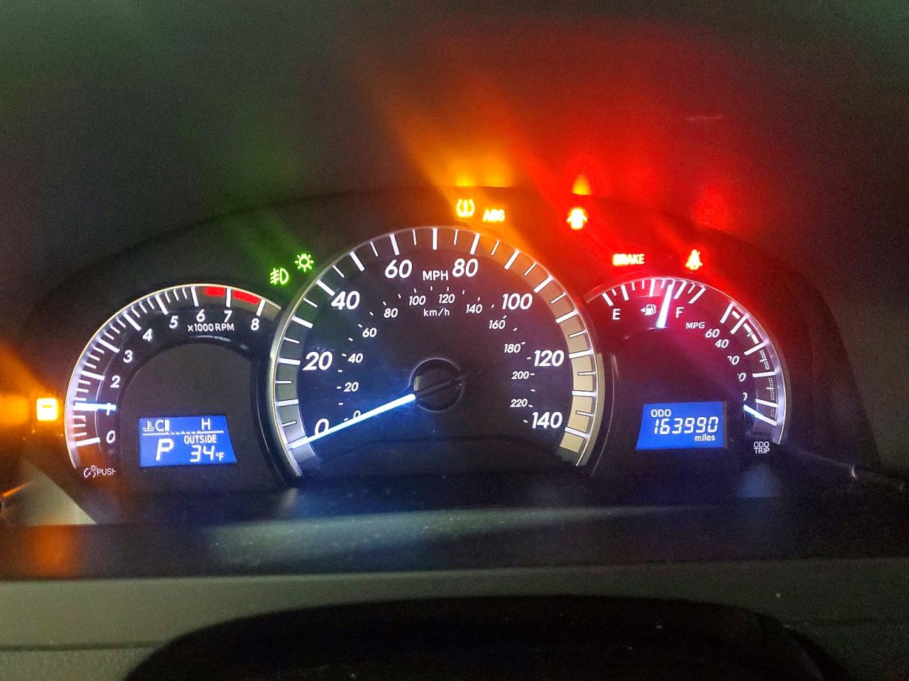 2013 TOYOTA CAMRY L photo 9
