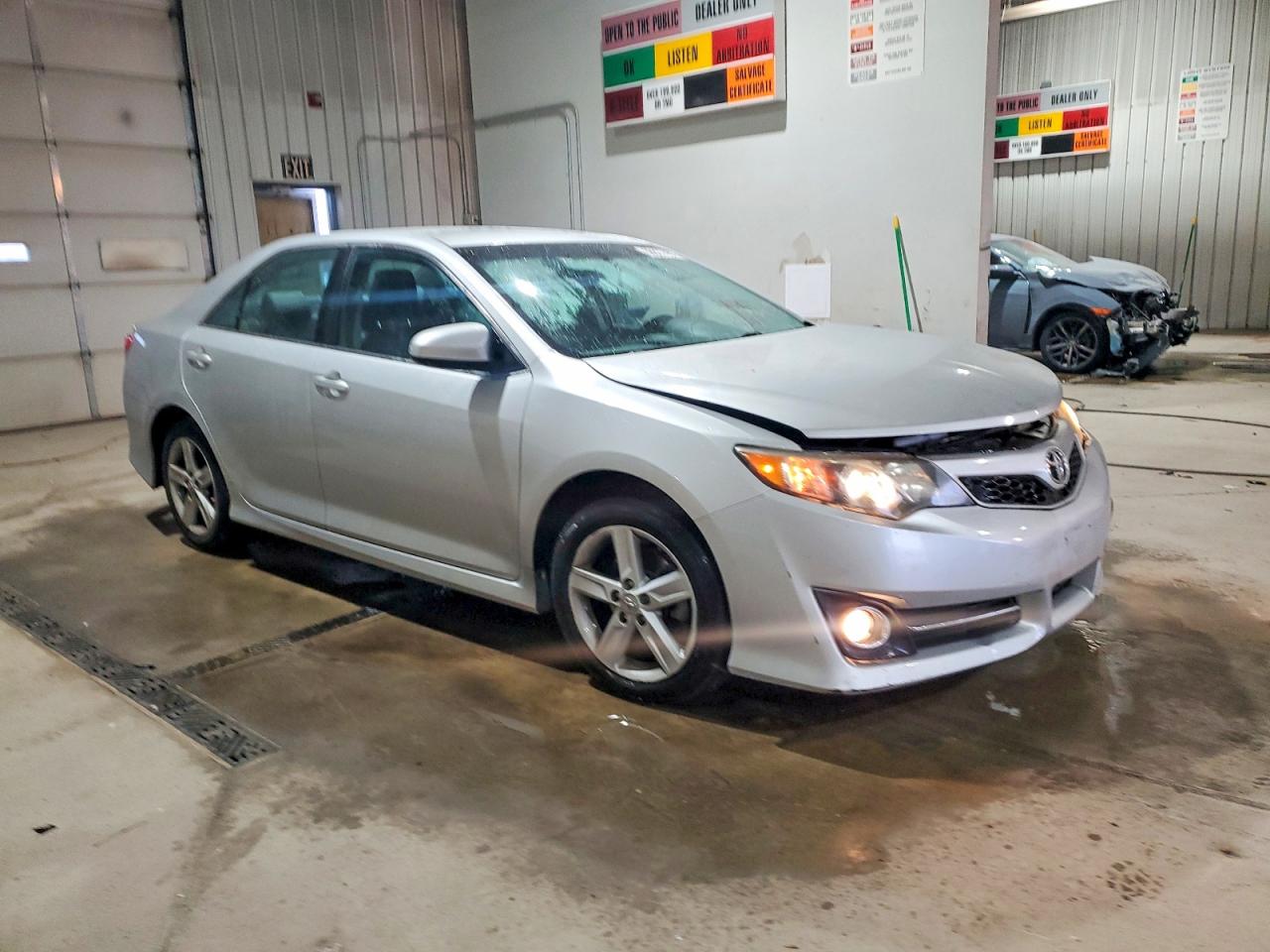 2013 TOYOTA CAMRY L photo 4