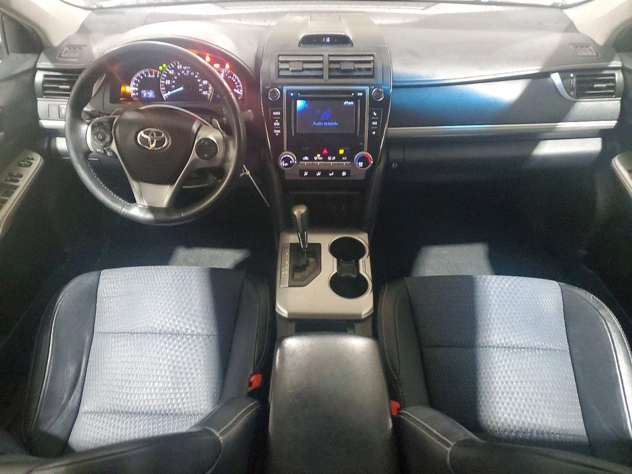 2013 TOYOTA CAMRY L photo 8