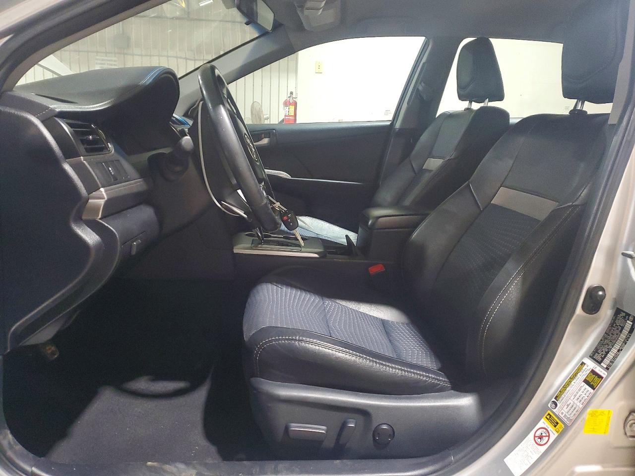 2013 TOYOTA CAMRY L photo 7