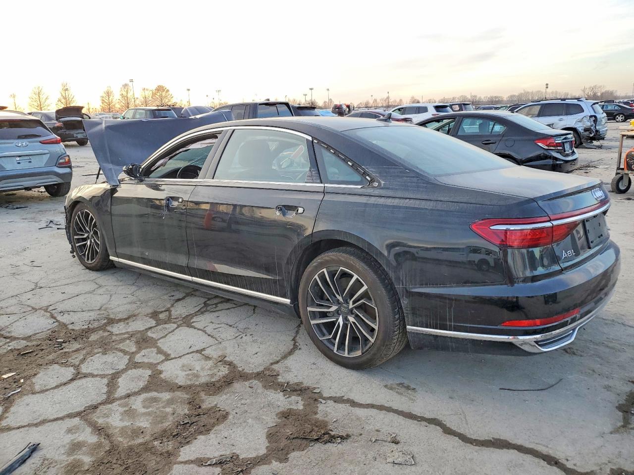 2019 AUDI A8 L photo 4