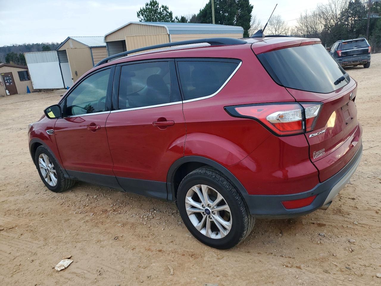 2018 FORD ESCAPE SEL photo 2