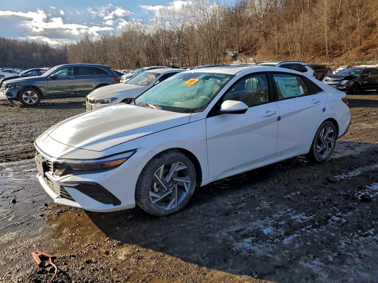 2025 HYUNDAI ELANTRA