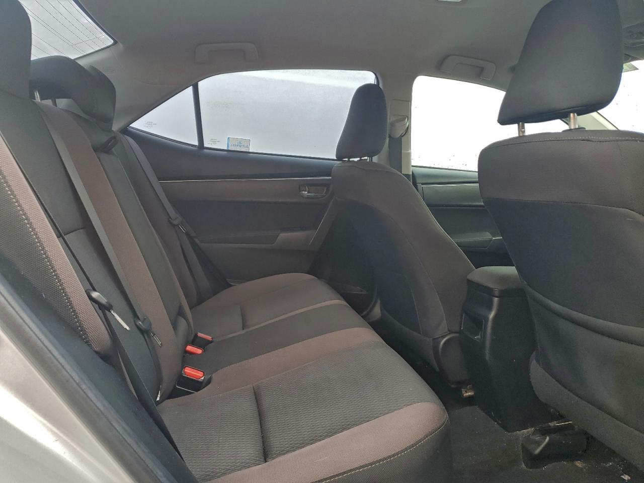 2018 TOYOTA COROLLA L photo 10