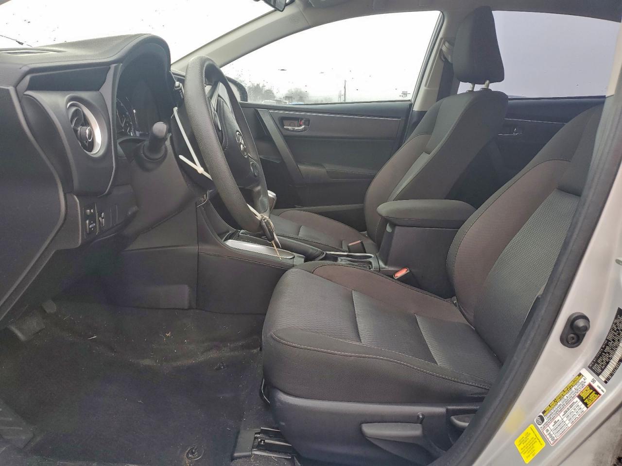 2018 TOYOTA COROLLA L photo 7