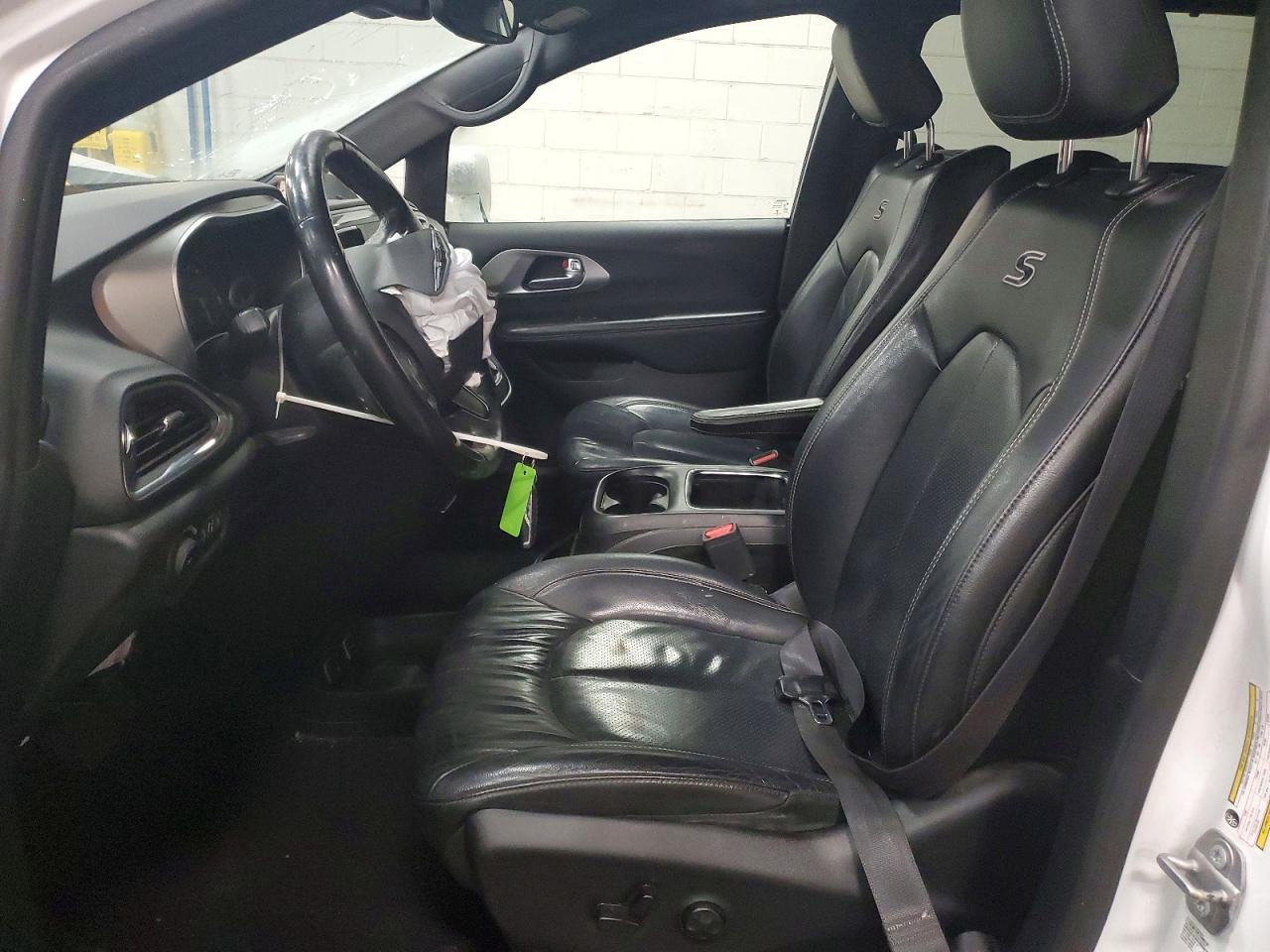 2019 CHRYSLER PACIFICA TOURING L PLUS photo 7