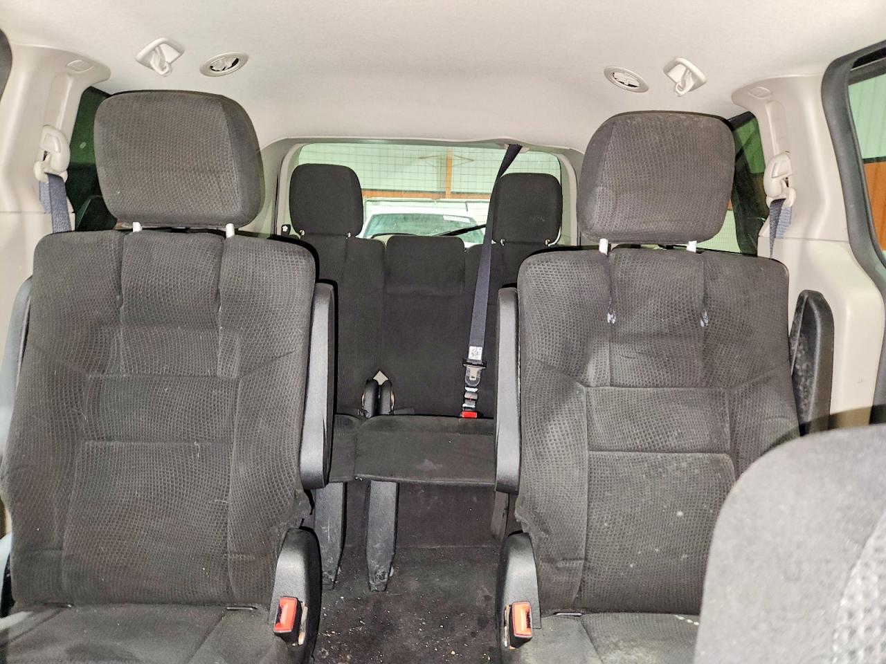 2012 DODGE GRAND CARAVAN SE photo 10