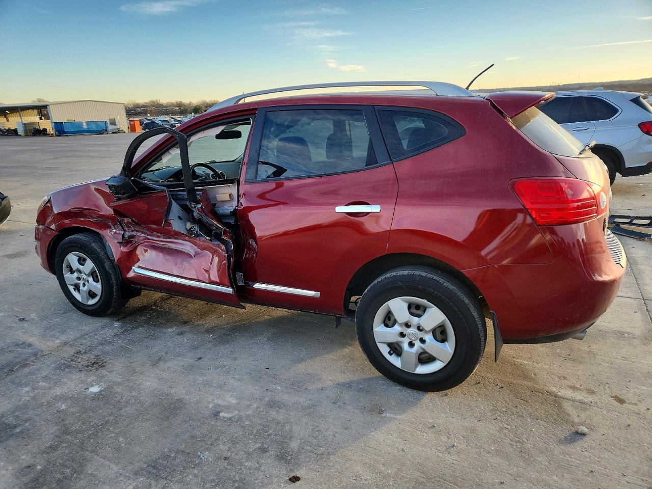 2015 NISSAN ROGUE SELECT S photo 2