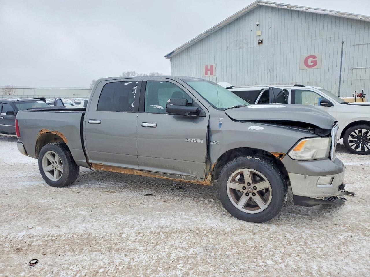 2010 DODGE RAM 1500 photo 4