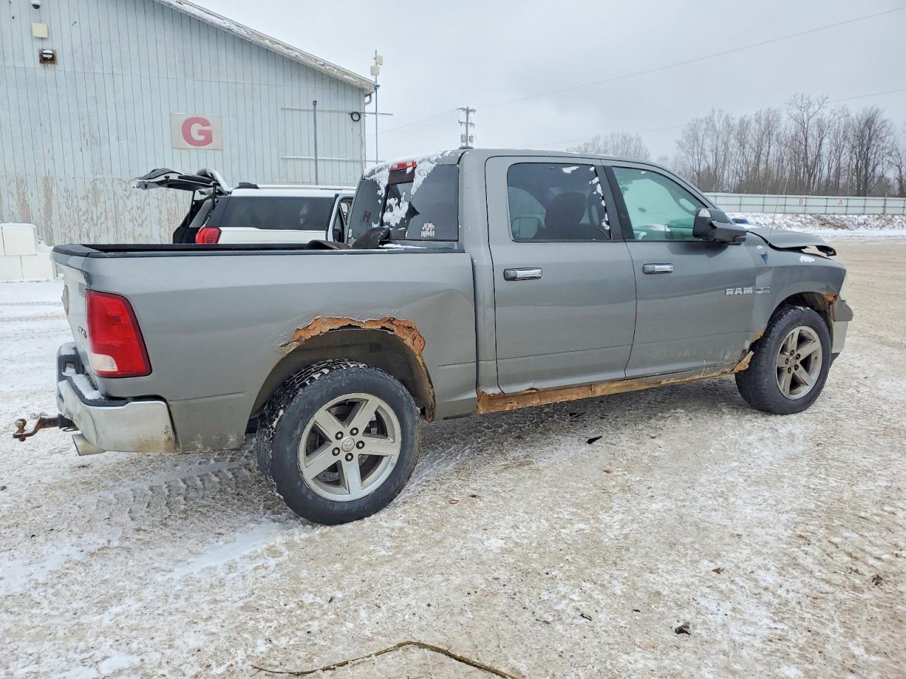 2010 DODGE RAM 1500 photo 3