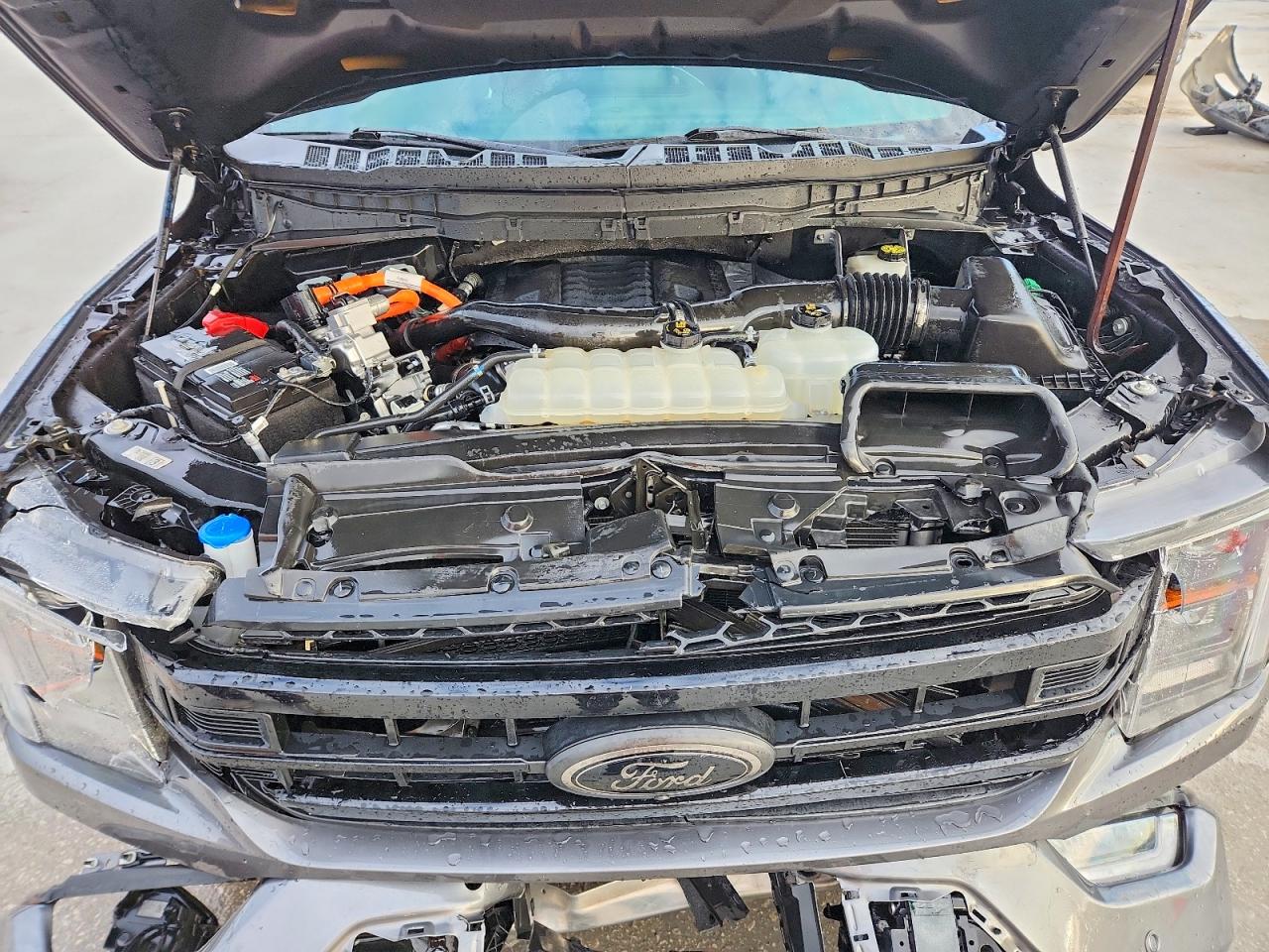 2023 FORD F150 SUPERCREW photo 31