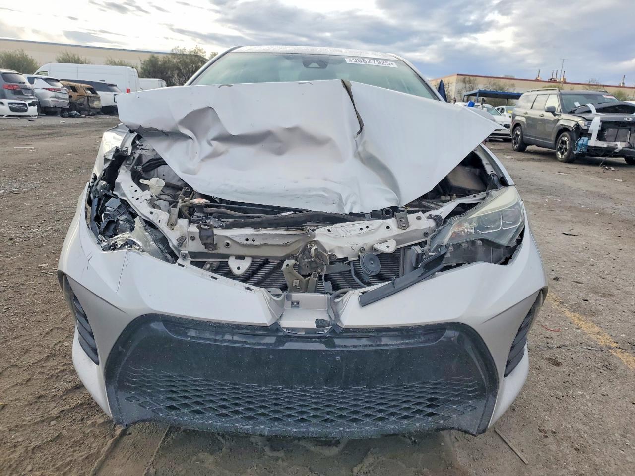2017 TOYOTA COROLLA L photo 5