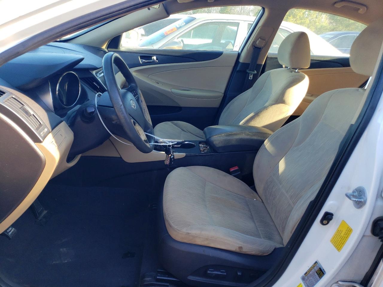 2011 HYUNDAI SONATA GLS photo 7