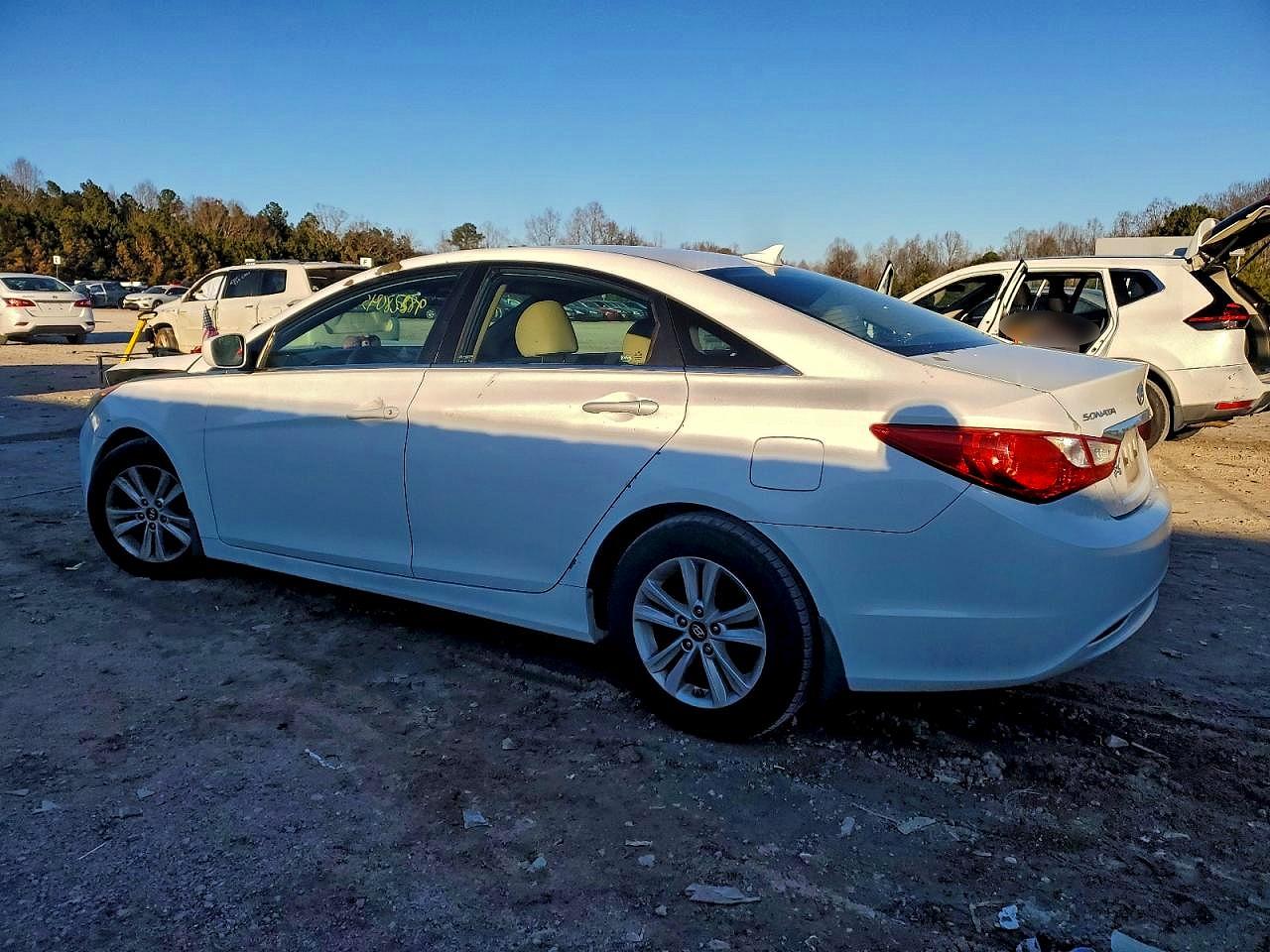 2011 HYUNDAI SONATA GLS photo 2