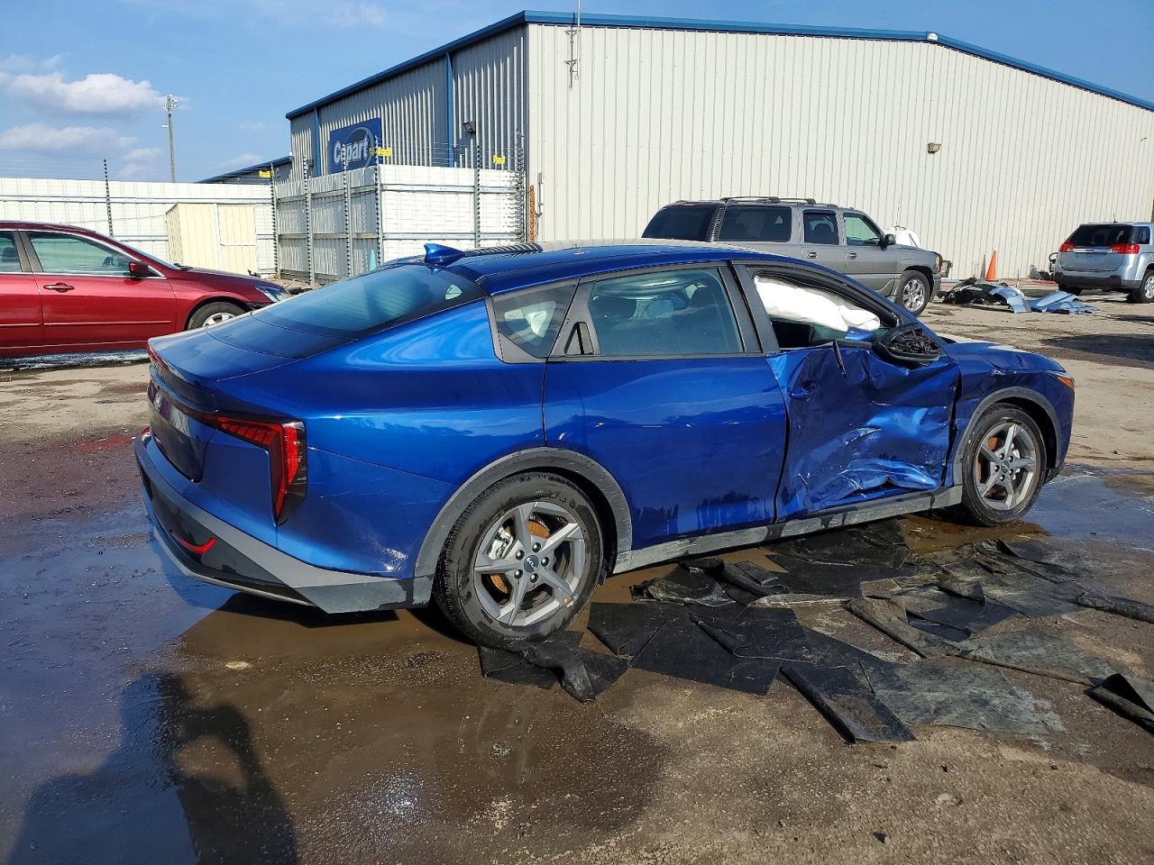 2025 KIA K4 LXS photo 3