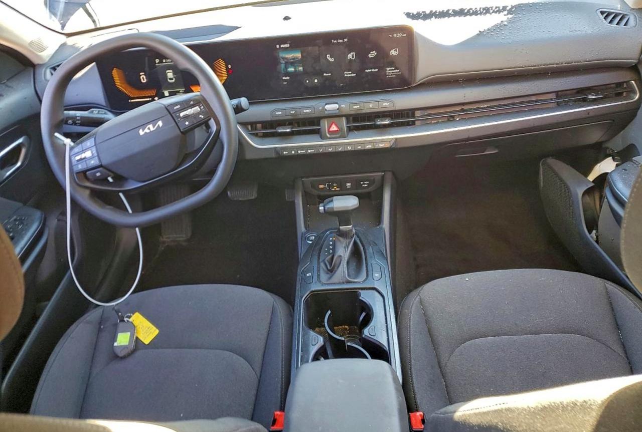 2025 KIA K4 LXS photo 8