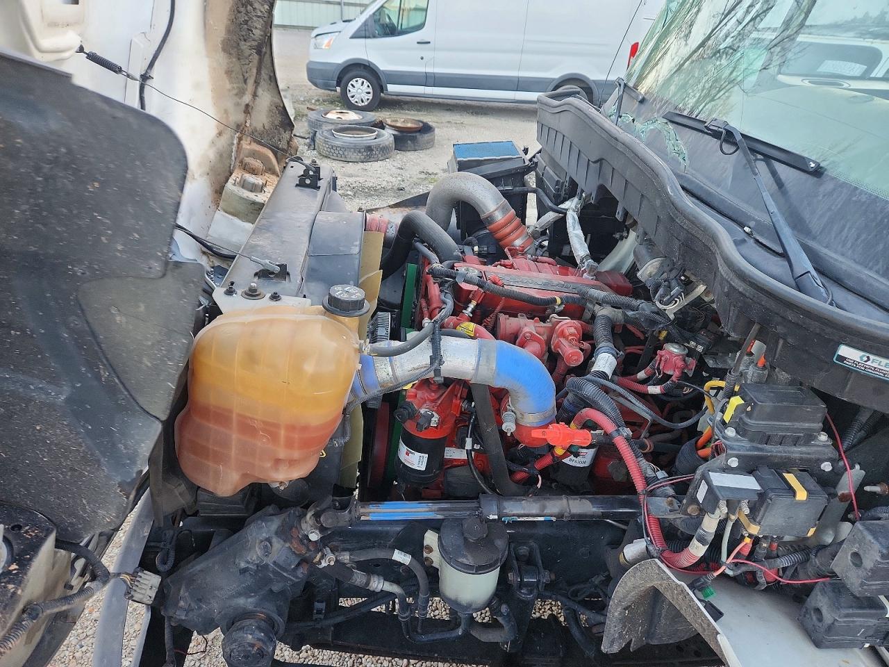 2019 INTERNATIONAL 4300 BOX TRUCK photo 7