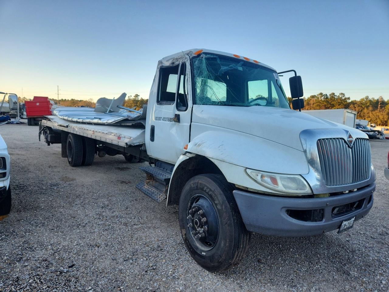 2019 INTERNATIONAL 4000