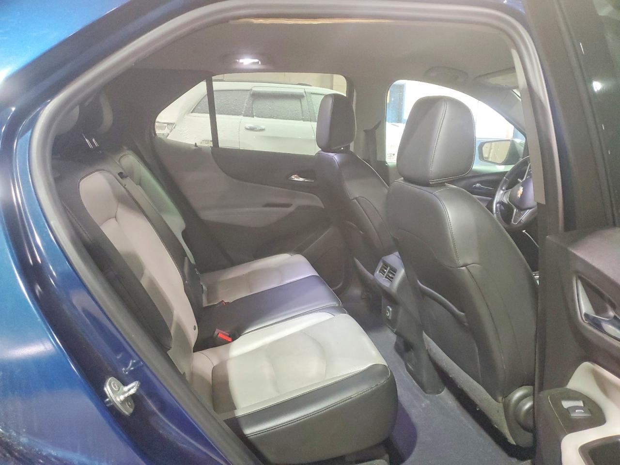 2020 CHEVROLET EQUINOX PREMIER photo 11