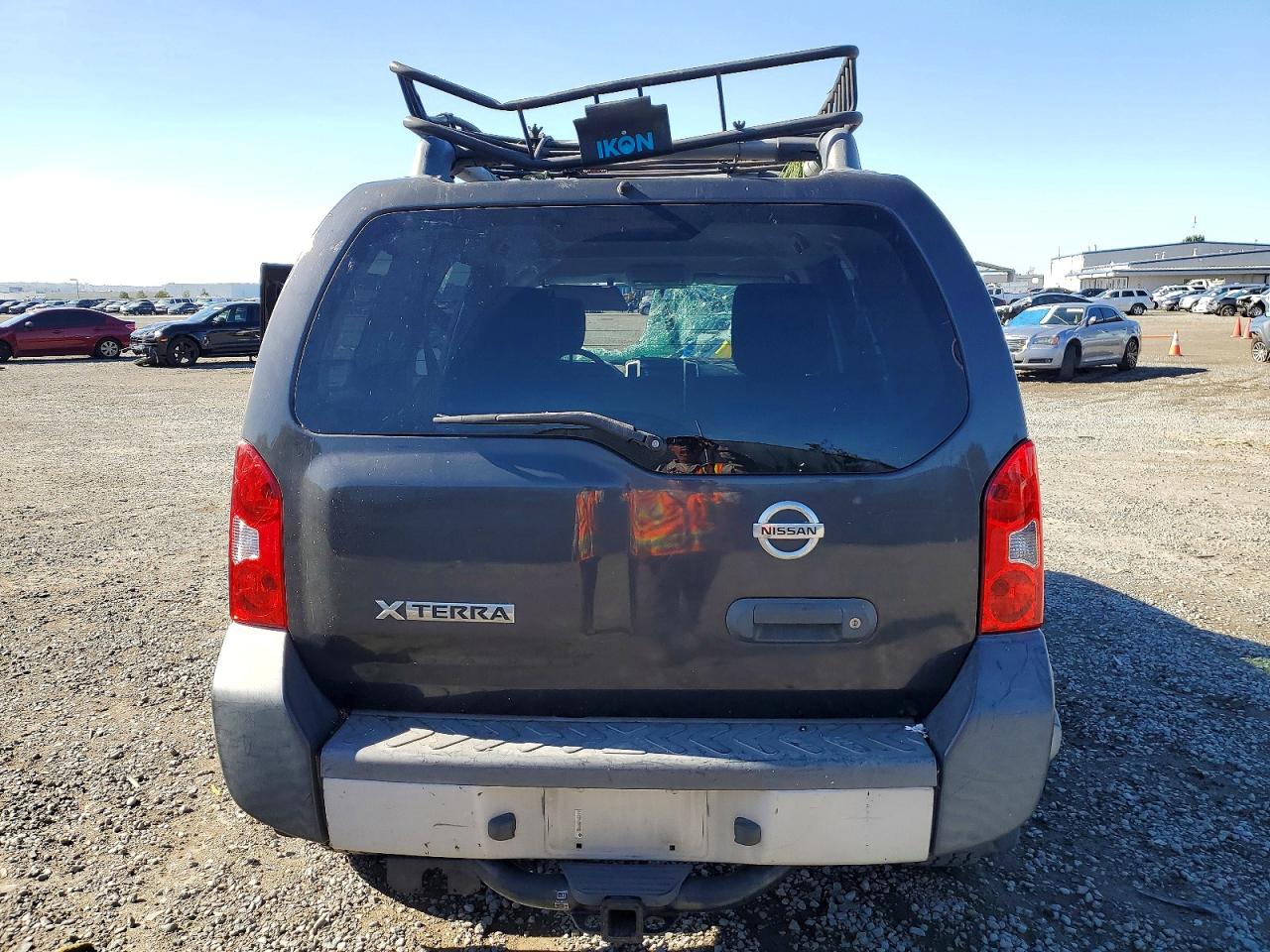 2015 NISSAN XTERRA X photo 6