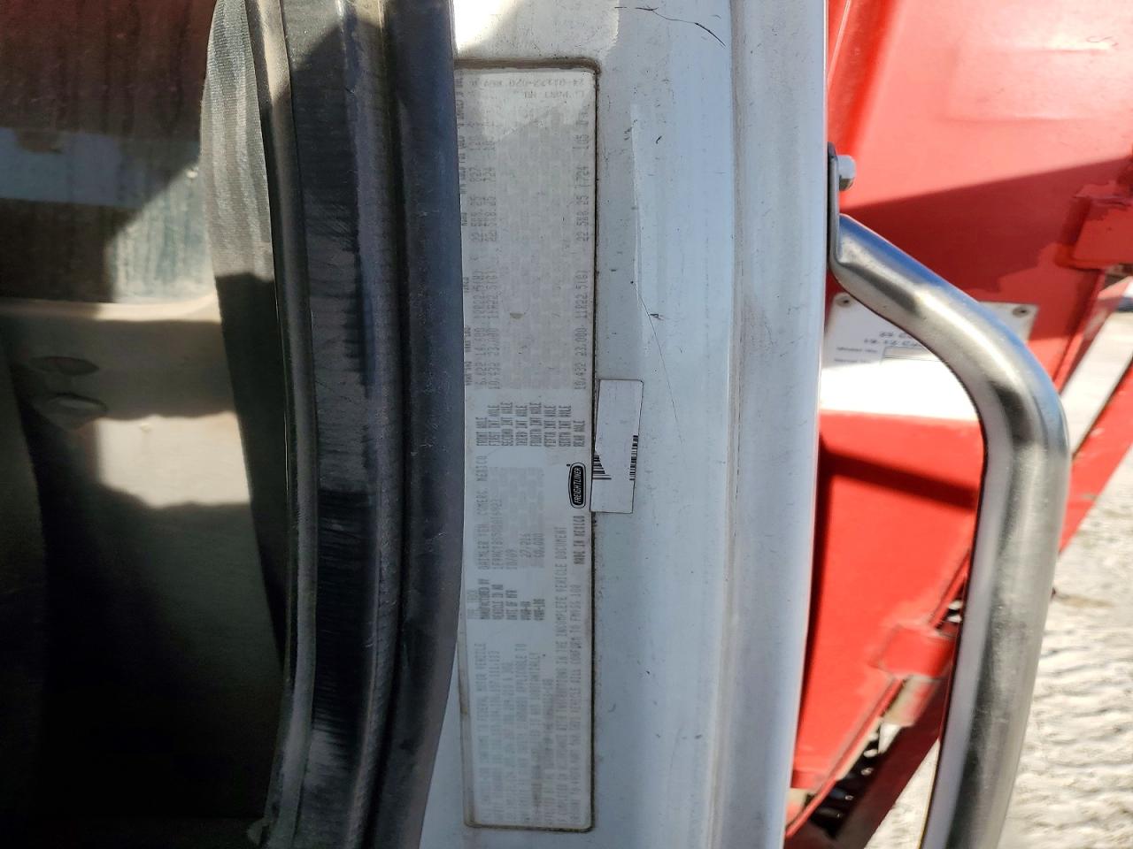 2010 FREIGHTLINER BUSINESS CLASS M2 REFUSE TRUCK photo 13