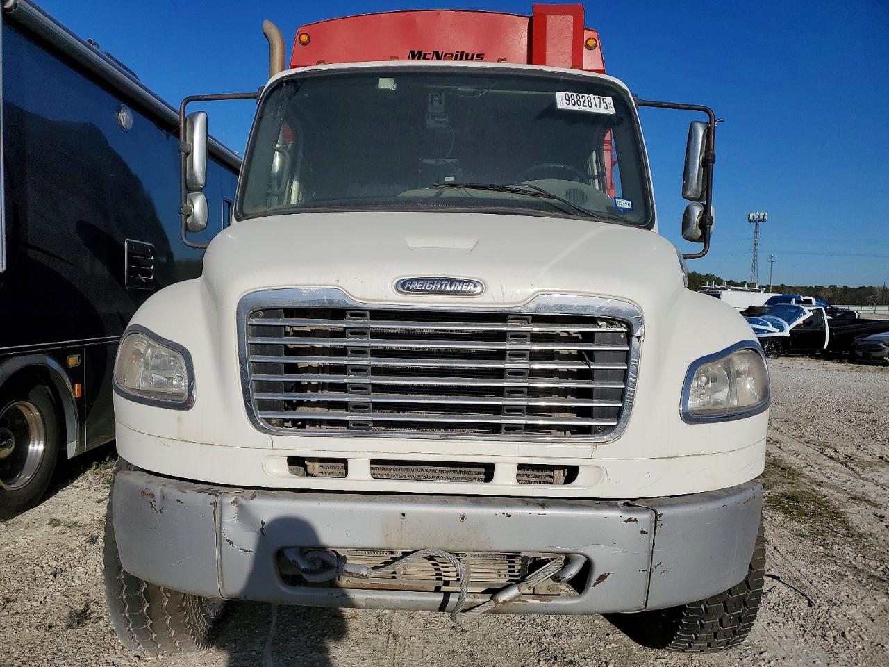 2010 FREIGHTLINER BUSINESS CLASS M2 REFUSE TRUCK photo 5