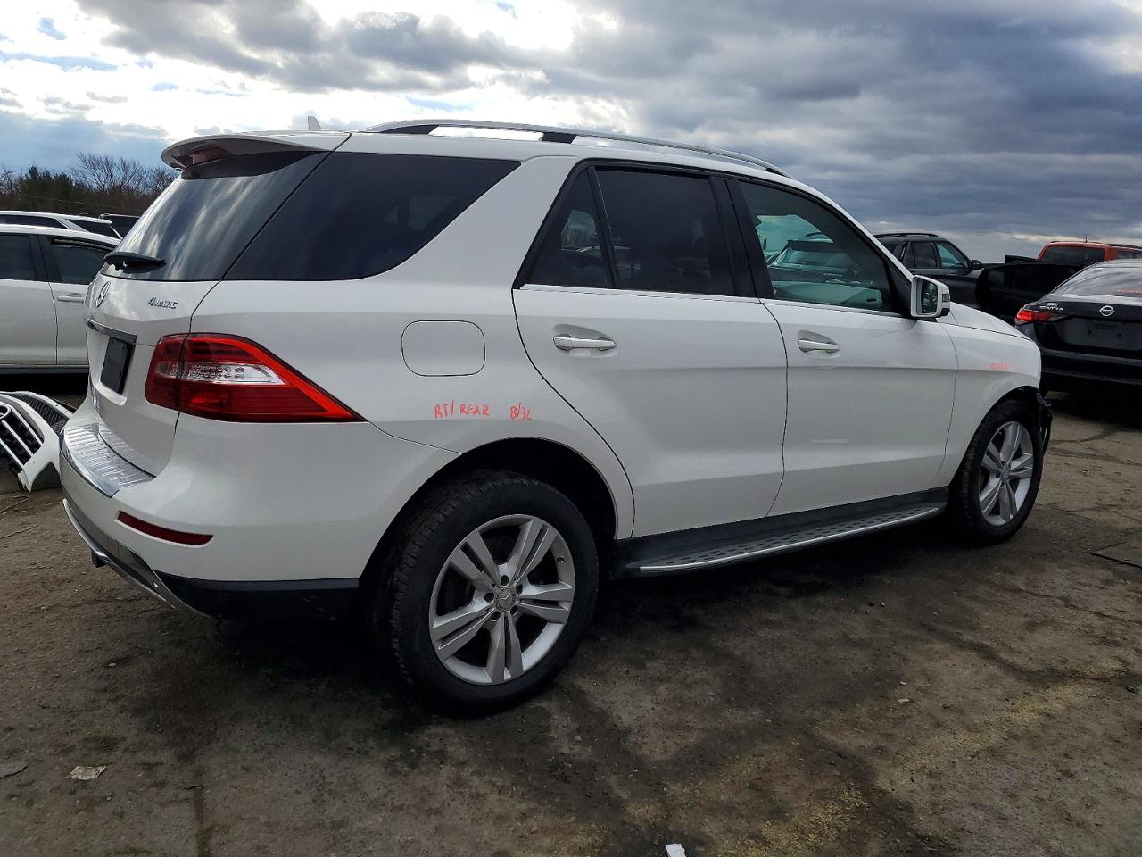 2015 MERCEDES-BENZ ML 350 4MATIC photo 3