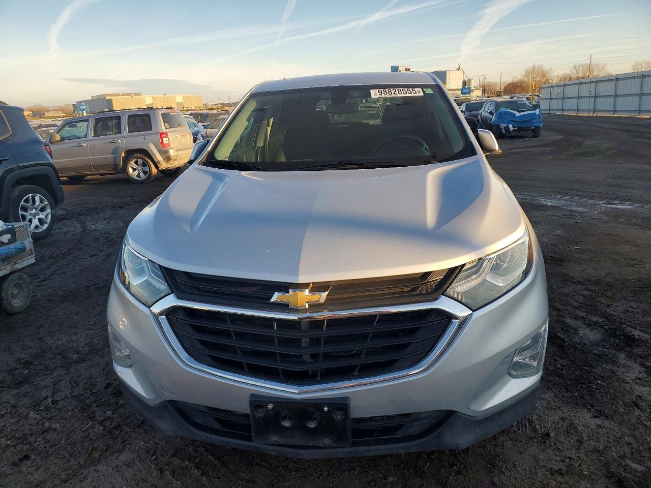 2018 CHEVROLET EQUINOX LT photo 5