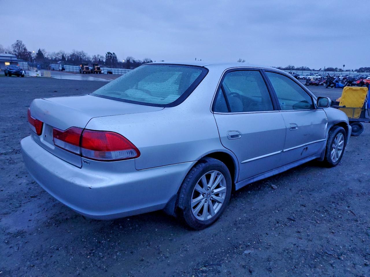 2002 HONDA ACCORD LX photo 3