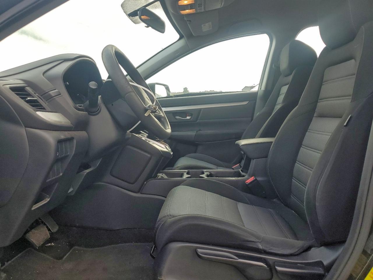 2017 HONDA CR-V LX photo 7