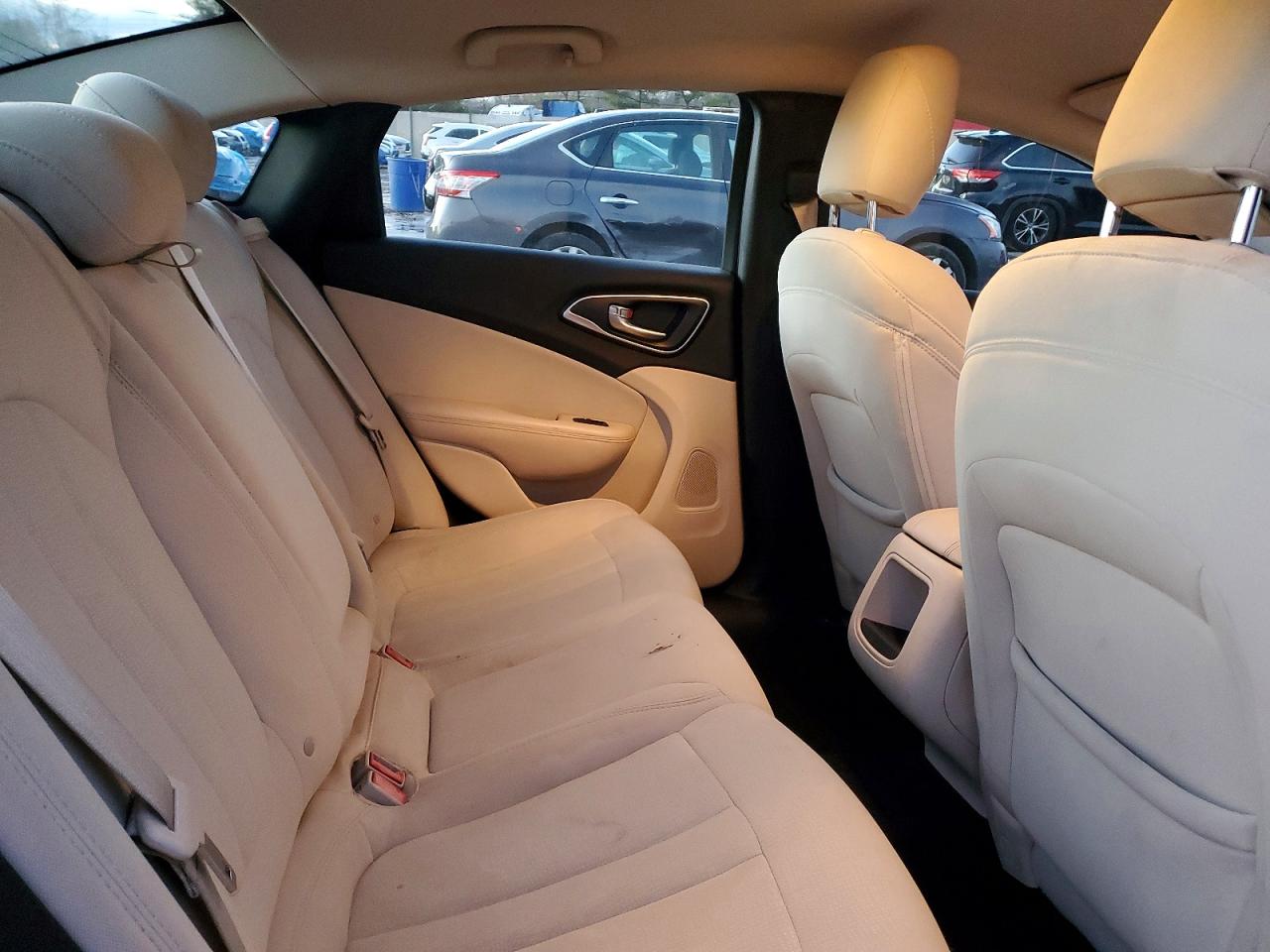 2015 CHRYSLER 200 LIMITED photo 10