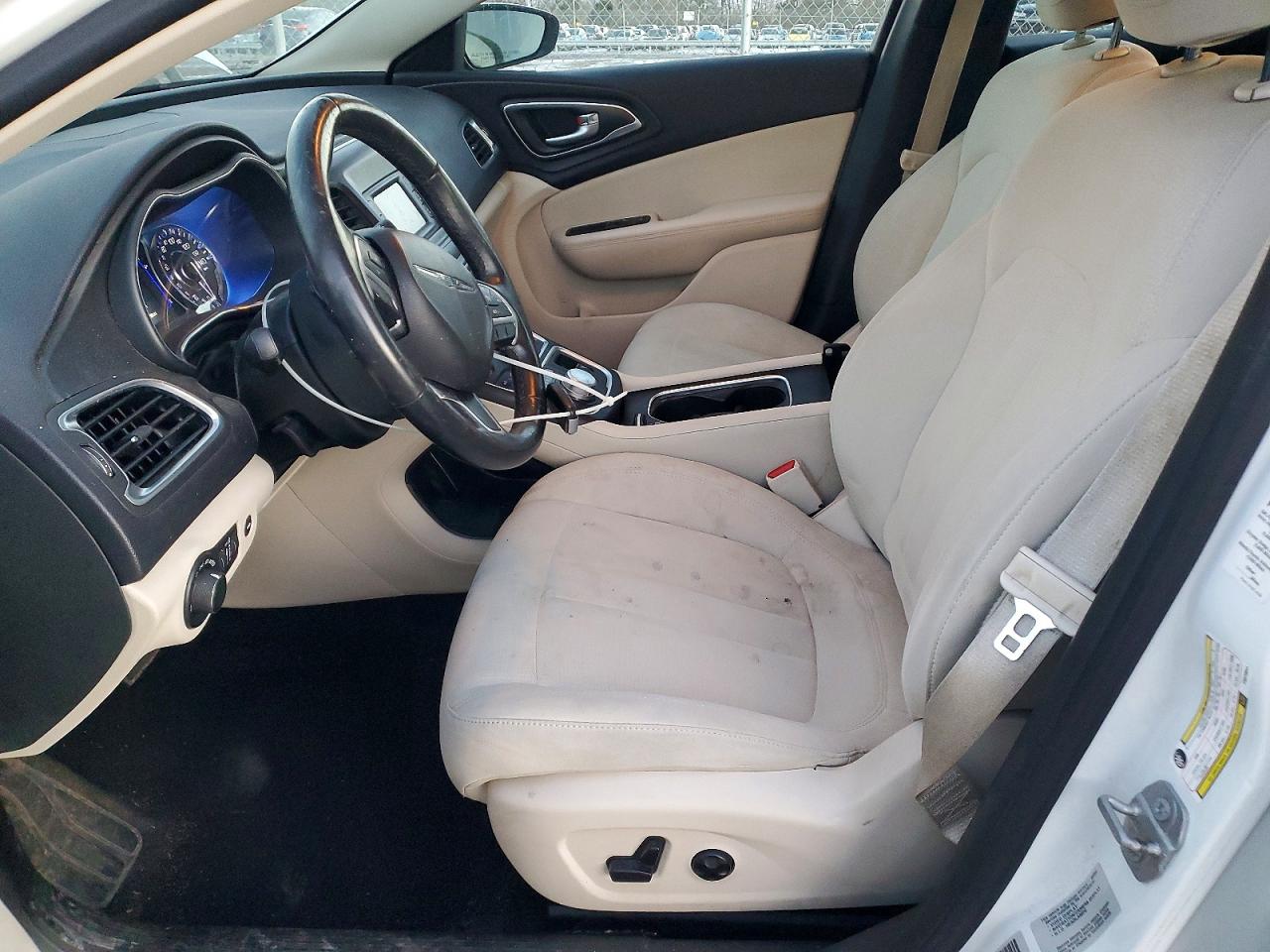 2015 CHRYSLER 200 LIMITED photo 7