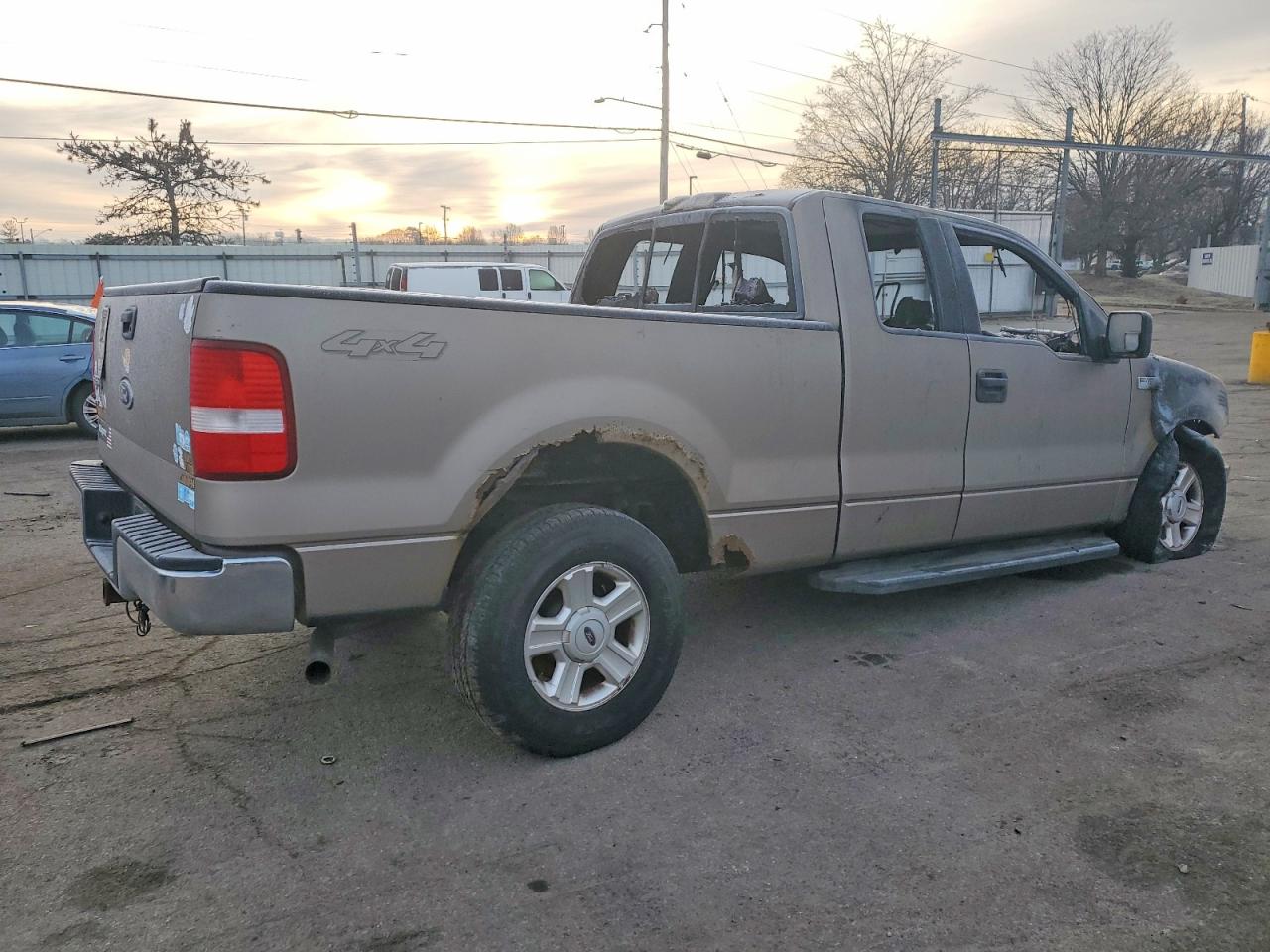 2004 FORD F150 photo 3