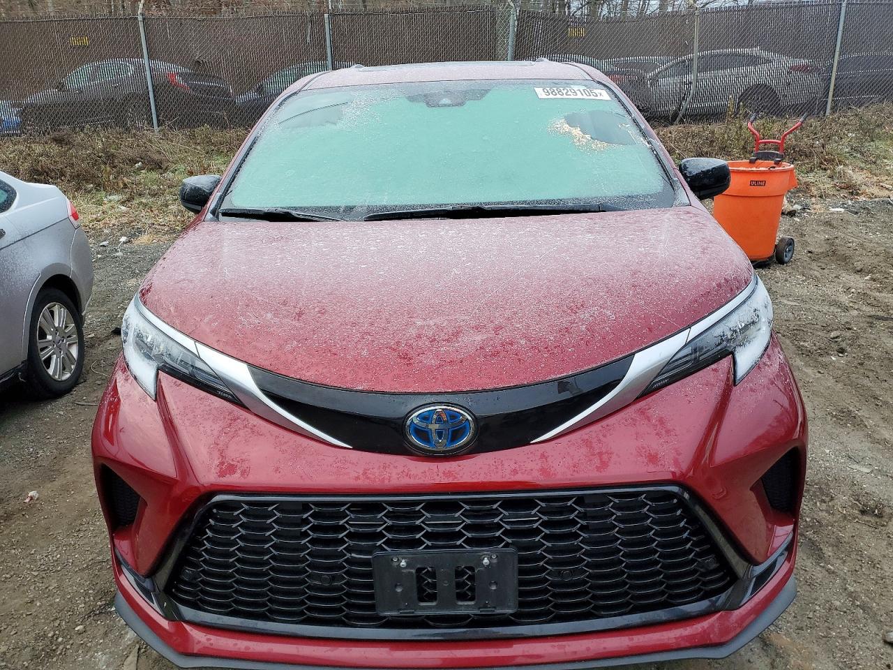 2021 TOYOTA SIENNA photo 5