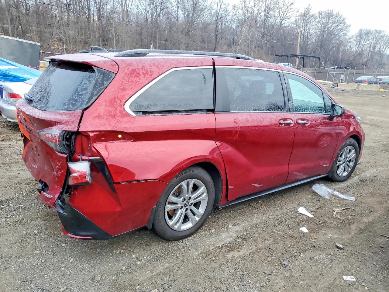 2021 TOYOTA SIENNA photo 3