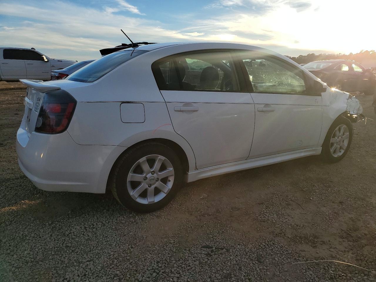 2012 NISSAN SENTRA 2.0 photo 3