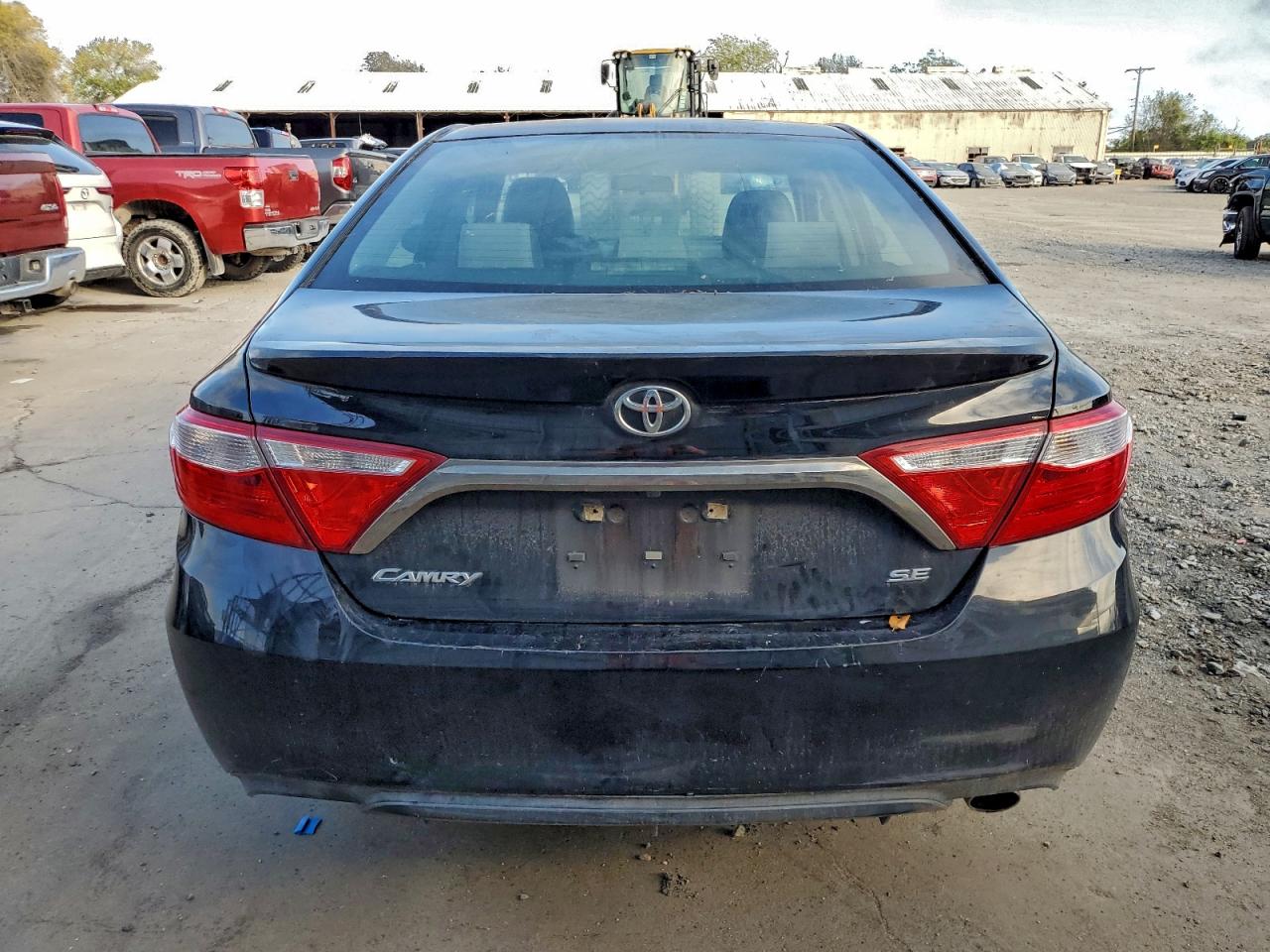2016 TOYOTA CAMRY LE photo 6