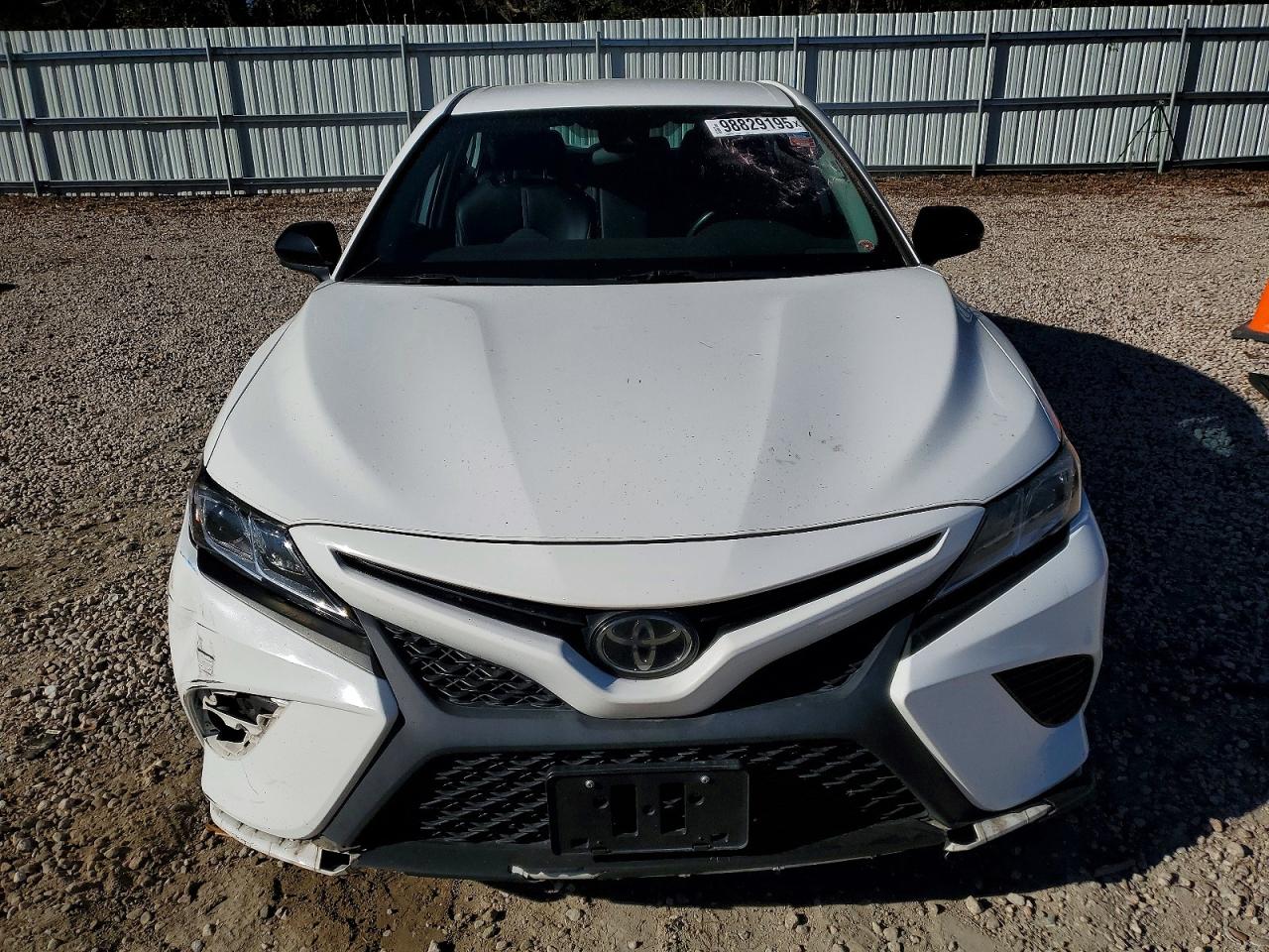 2020 TOYOTA CAMRY SE photo 5