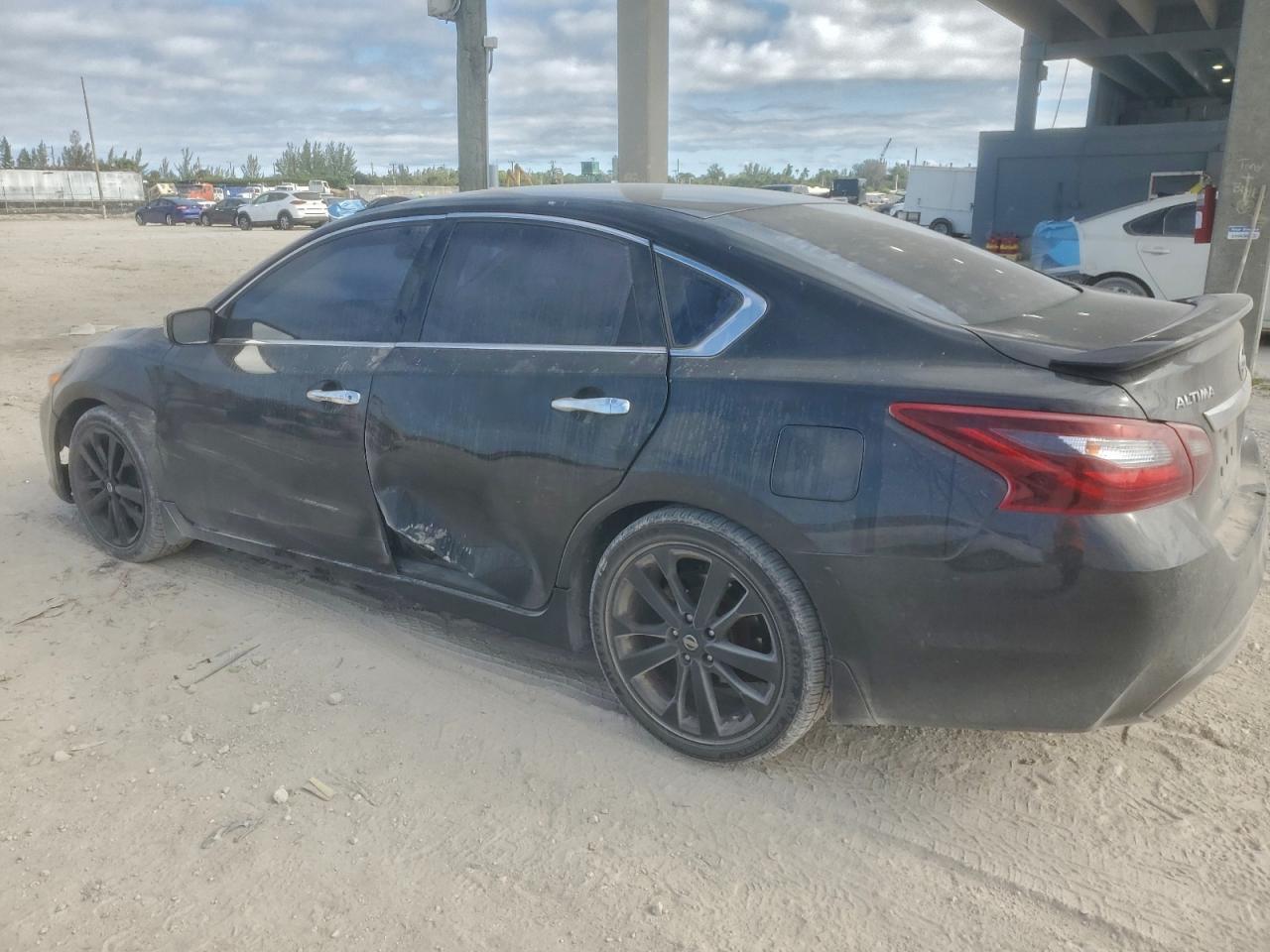 2017 NISSAN ALTIMA 2.5 photo 2